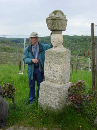Korbtrgerin