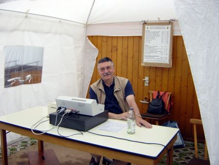 Images/02_Gnter an der Kasse.jpg