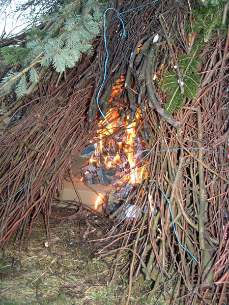 Die ersten Flammen