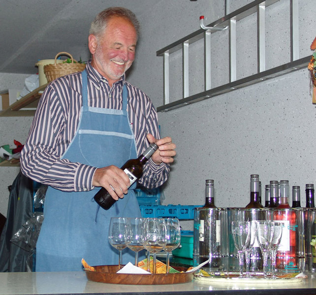 Heinz in der Weinlaube