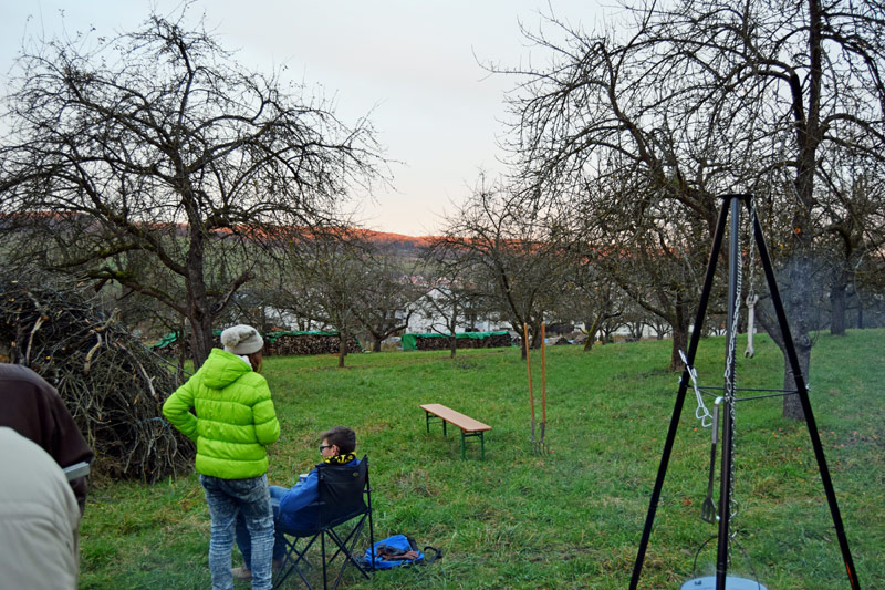 Vor dem Anznden