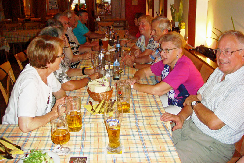 Ferienstammtisch