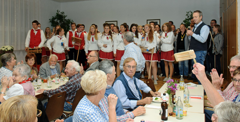 Grner und silberner Kirbejahrgang